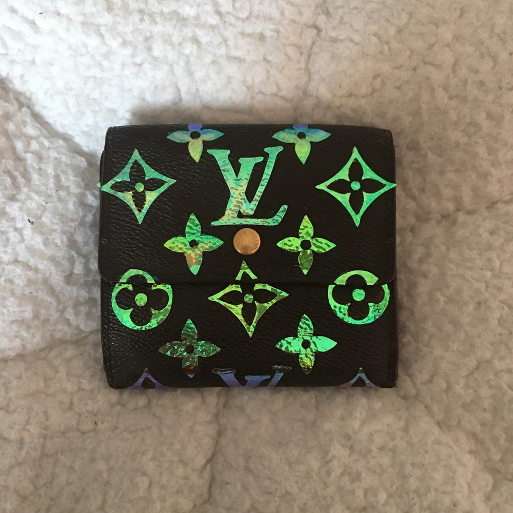 💚 Authentic Louis Vuitton Iridescent Wallet 💚